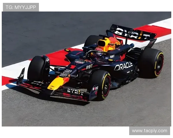 新赛季F1焦点解析各车队技术革新与冠军格局走向激烈竞争变数多