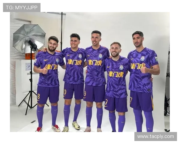 欧洲豪门鏖战再起：冬窗引援风云搅动新赛季足坛大格局全面演变